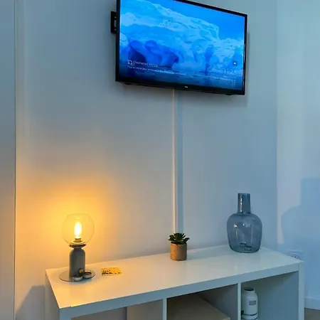 * Lasuite #1 Blue * شقة